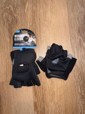 2 Men’s Workout Gloves Lot Large FormFit + Extra Pair Weightlifting Gym Training